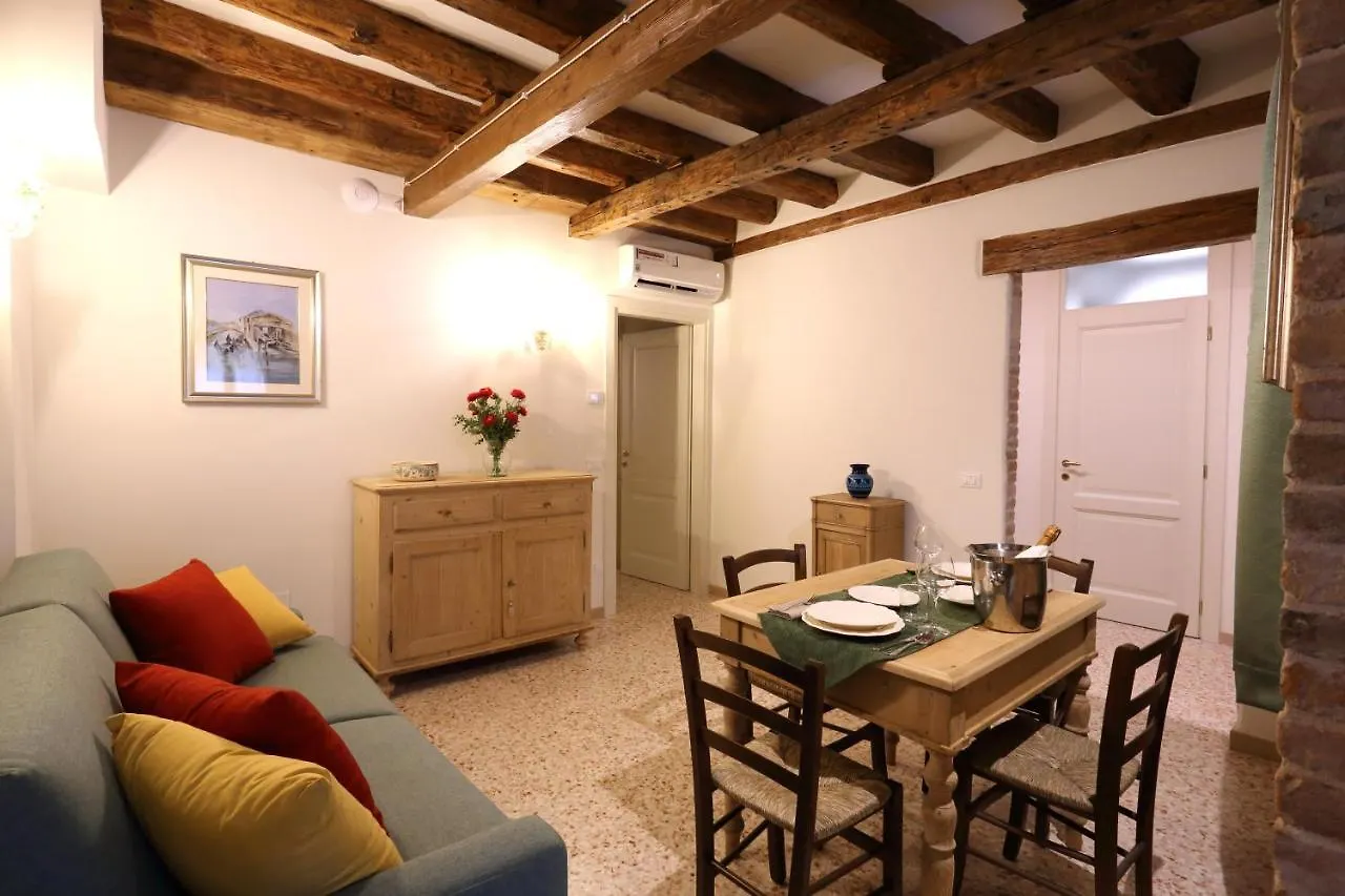 Ca' Del Pittor Apartments Venecia 0*,  Italia